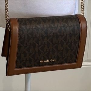 Michael Kors crossbody